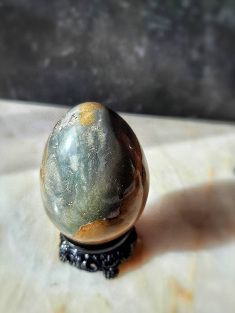 Ocean Jasper Egg Crystal Palm Stone, Ostara natural stone fertility spell crystal, Egg hunt basket filler, Eostre goddess altar decor