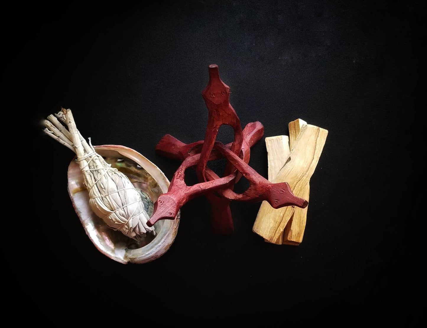 Rue Smudge Wand Smoke Cleanse Ritual House Smudging Cleanse Sage Stick Natural Incense Smudging Dried Herb Bundle Altar Tool