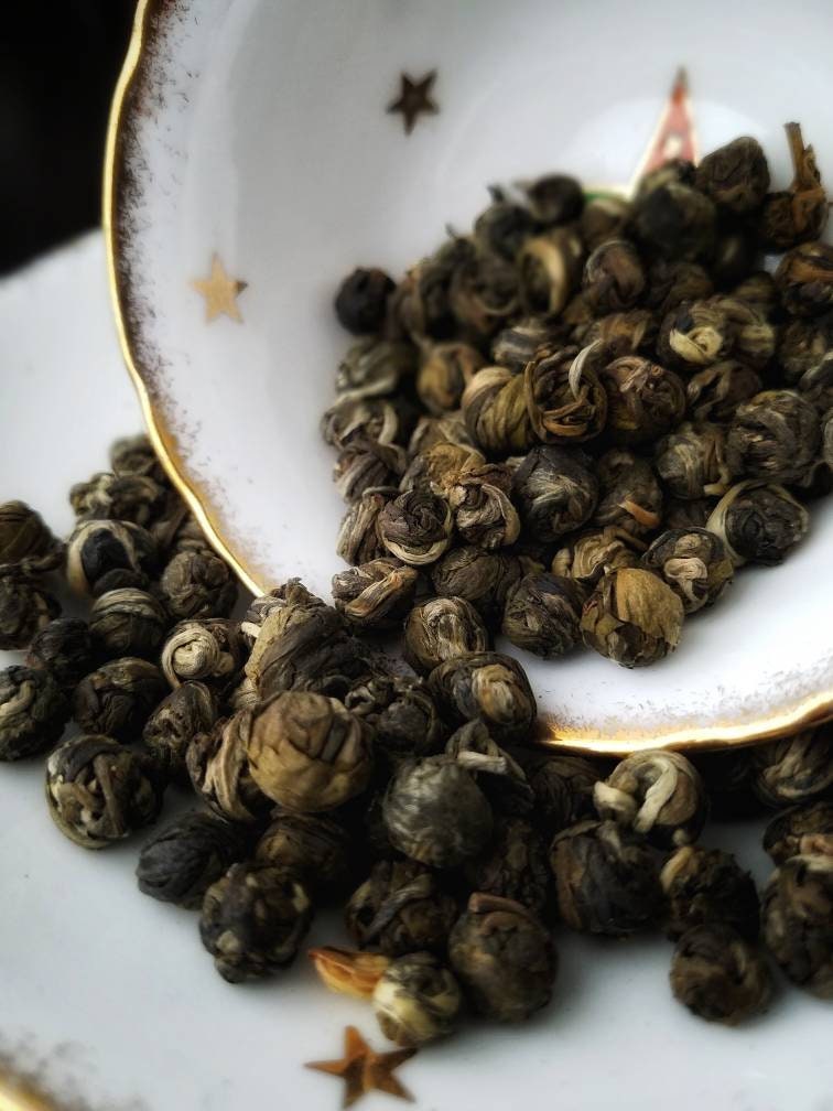 Young Hyson Green Tea Hand Rolled Loose Leaf Tea, Black and White Tea, Tea Sample Set, Tea Lover Gifts, Teas of the World, camellia sinensis