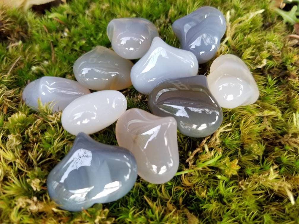 Crystal Heart Carving pocket stone, genuine stone meditation crystal, wire wrapping craft supplies, diy witch jewelry supply
