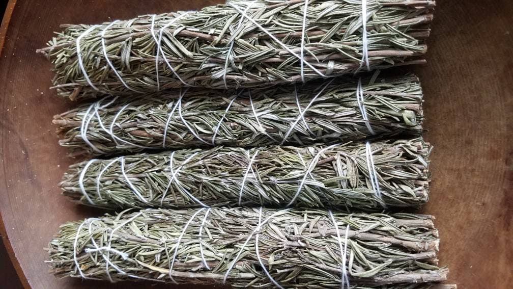OREGANO Smudge Wand Smoke Cleansing Ritual House Smudging Sage Sticks Natural Incense Smudging Dried Herb Bundle Altar Tools Offerings
