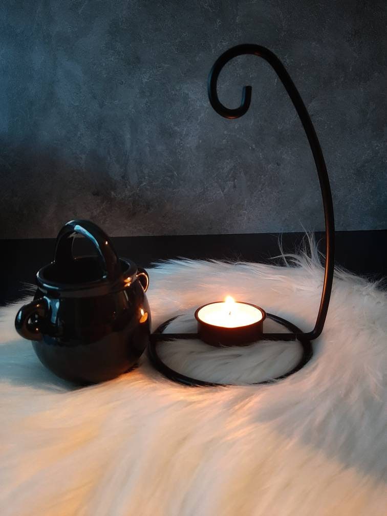 Hanging Cauldron Oil Burner with Stand – Ceramic Wax Melt Warmer & Tea Light Diffuser for Wiccan Altar, Spellwork, and Kitchen Witch Decor