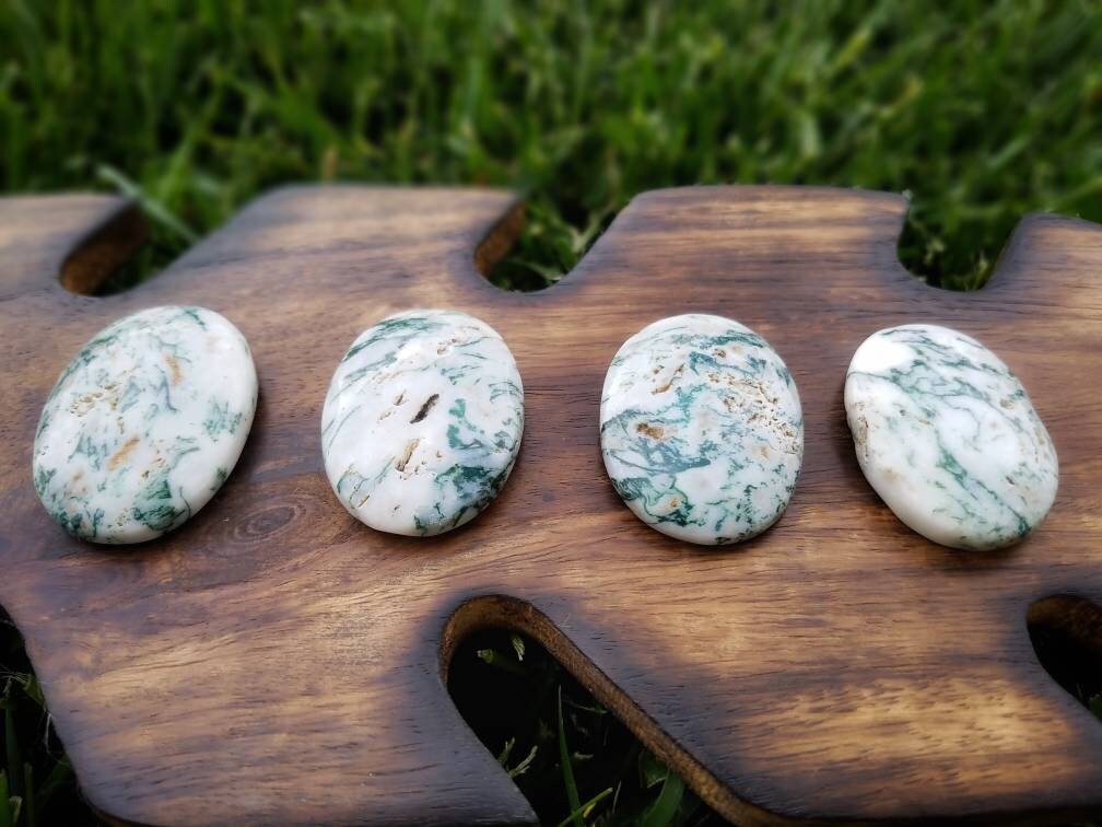 Crystal Worry Thumb Stones, Natural Polished Crystal Gemstone Pocket Stones, Acupressure Reflexology Palm Stones, Crystal Witch Meditation