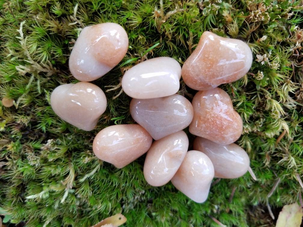 Crystal Heart Carving pocket stone, genuine stone meditation crystal, wire wrapping craft supplies, diy witch jewelry supply