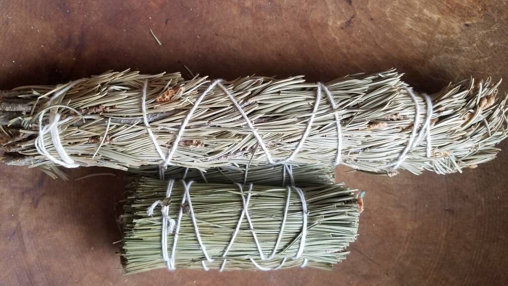PINE Smudge Wand Smoke Cleansing Ritual House Smudging Cleanse Sage Sticks Natural Incense Smudging Dried Herb Bundle Altar Tools Offerings