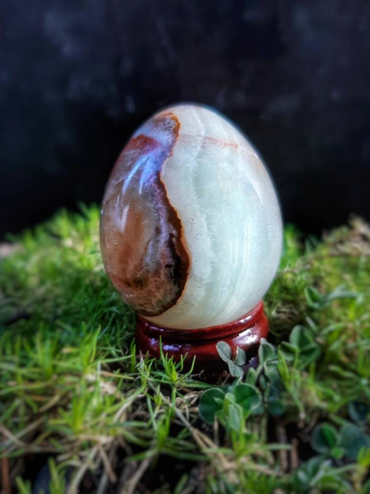 Crystal Easter Egg Palm Stone with Stand, Ostara natural stone fertility spell crystals, Egg hunt basket fillers, Eostre goddess altar decor