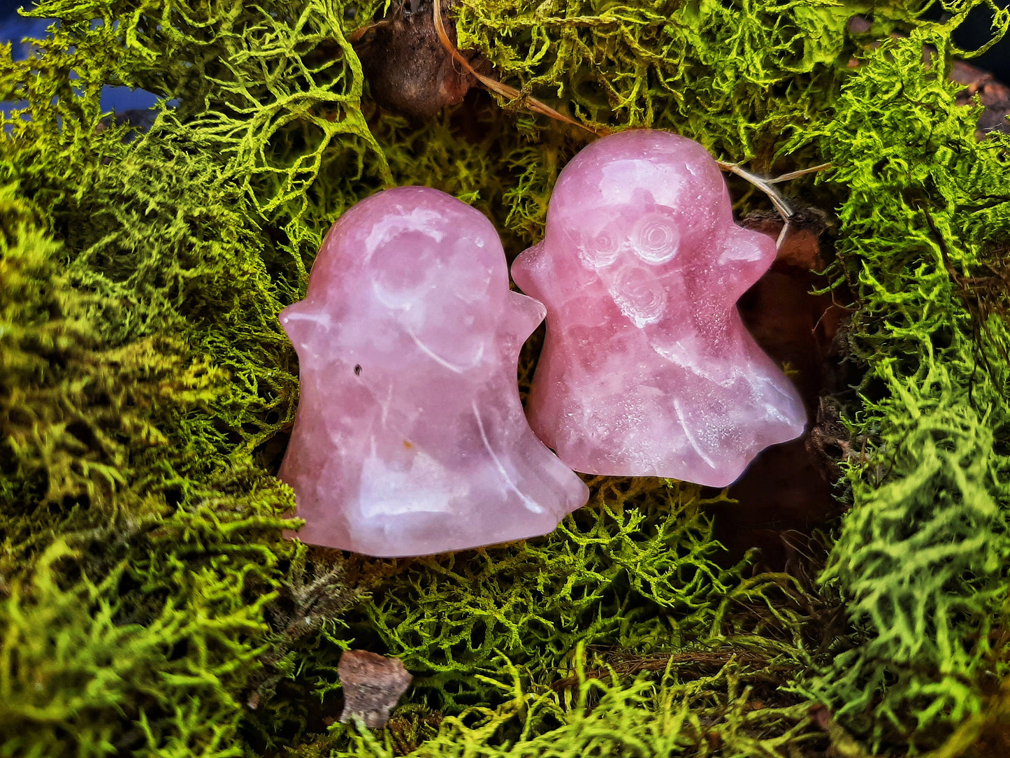 Crystal Ghost Carvings Spooky Halloween Aesthetic Decor, gothcore crystals, wire wrap crafts, handmade witch jewelry supply