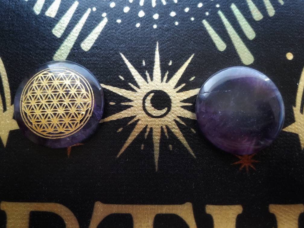Flower of Life Crystal Carving meditation palm stone, natural stone crystals altar decor, wire wrap craft, diy witch jewelry supply