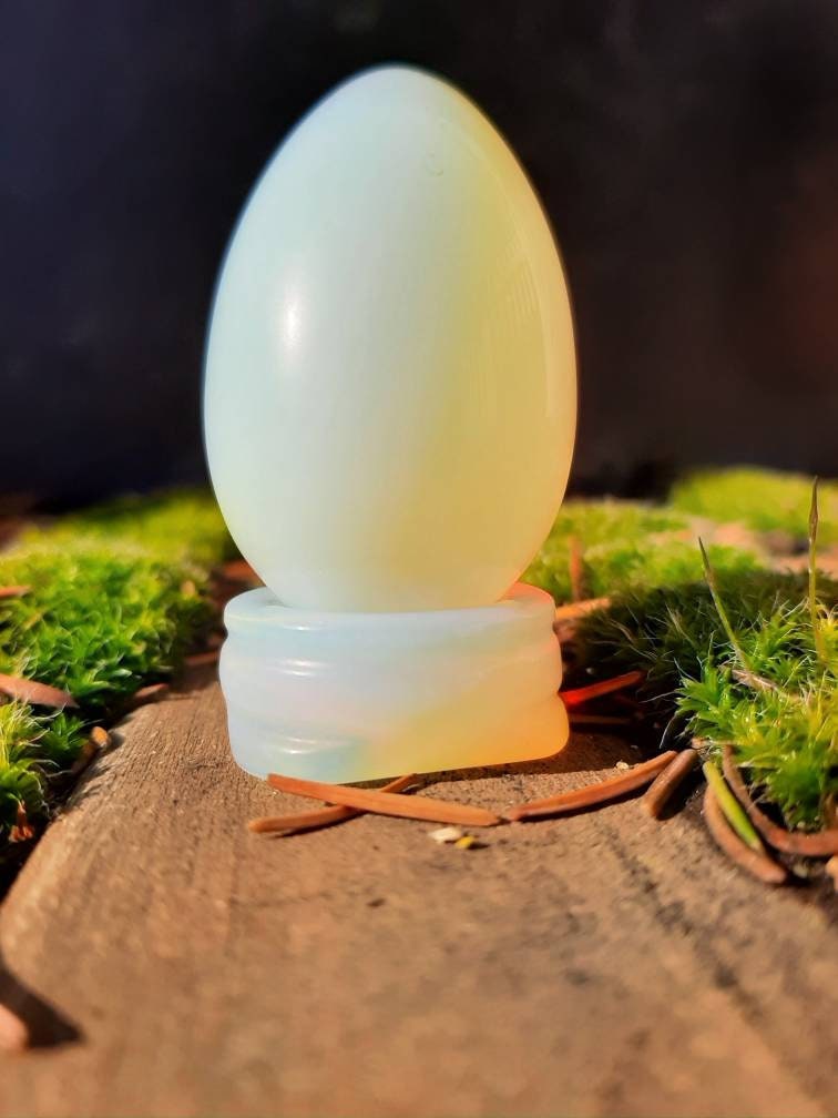 Crystal Easter Egg Palm Stone with Stand, Ostara natural stone fertility spell crystals, Egg hunt basket fillers, Eostre goddess altar decor