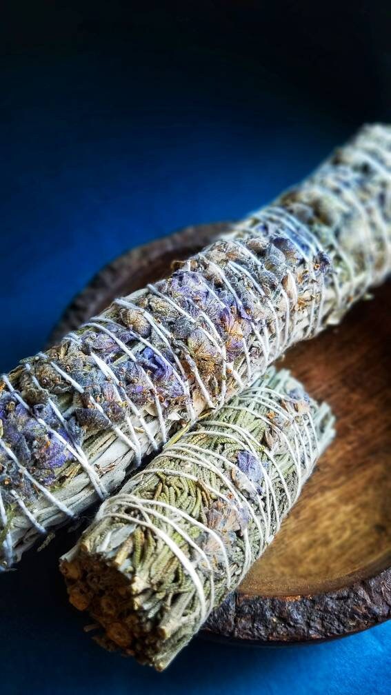 Lavender Smudge Wands California White Sage Smoke Cleansing Ritual House Smudging Sage Sticks Natural Incense Dried Herb Bundles Altar Tools