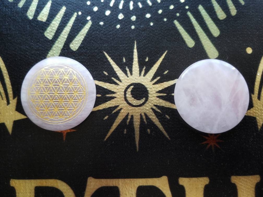 Flower of Life Crystal Carving meditation palm stone, natural stone crystals altar decor, wire wrap craft, diy witch jewelry supply