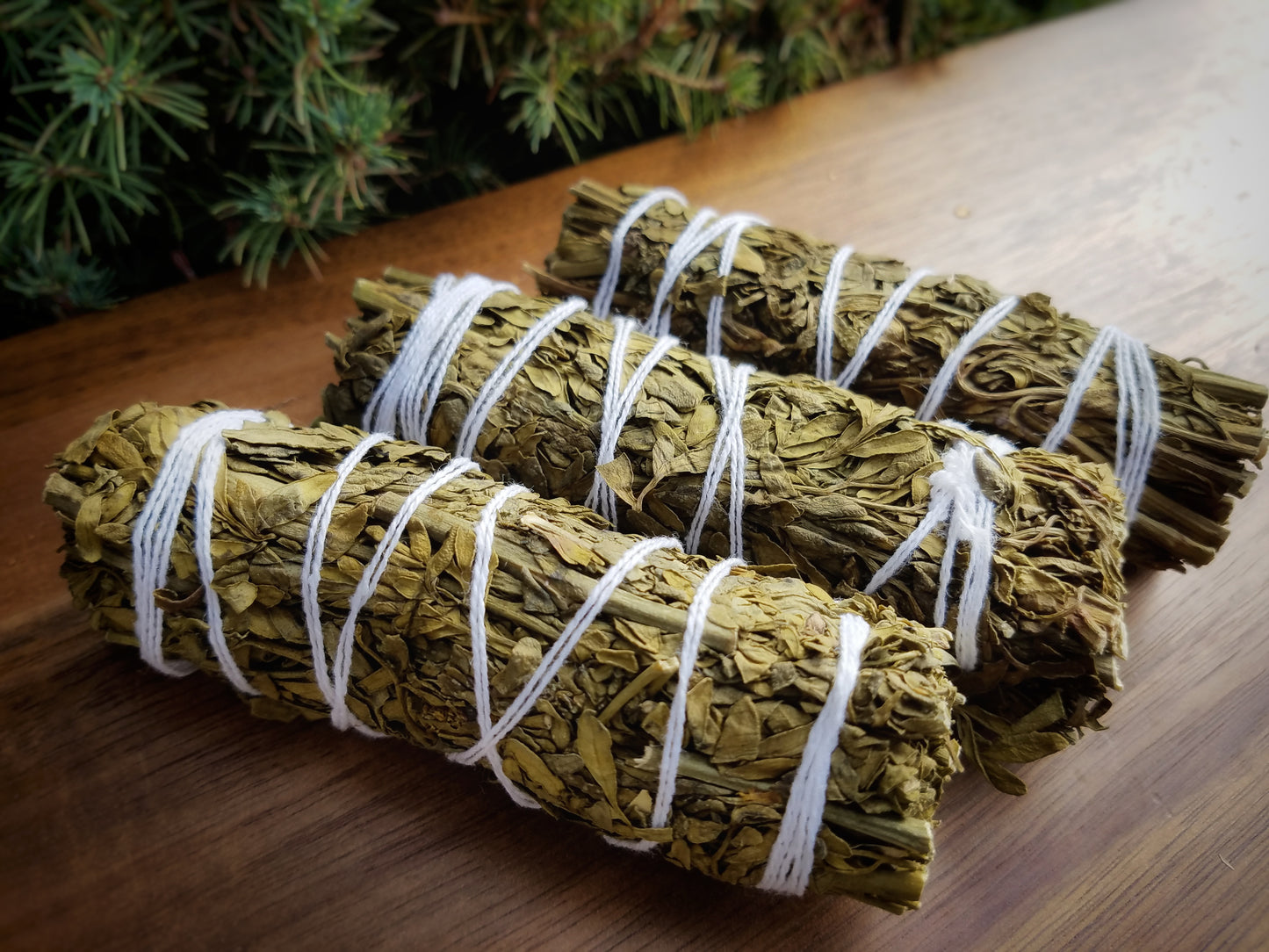 Rue Smudge Wand Smoke Cleanse Ritual House Smudging Cleanse Sage Stick Natural Incense Smudging Dried Herb Bundle Altar Tool