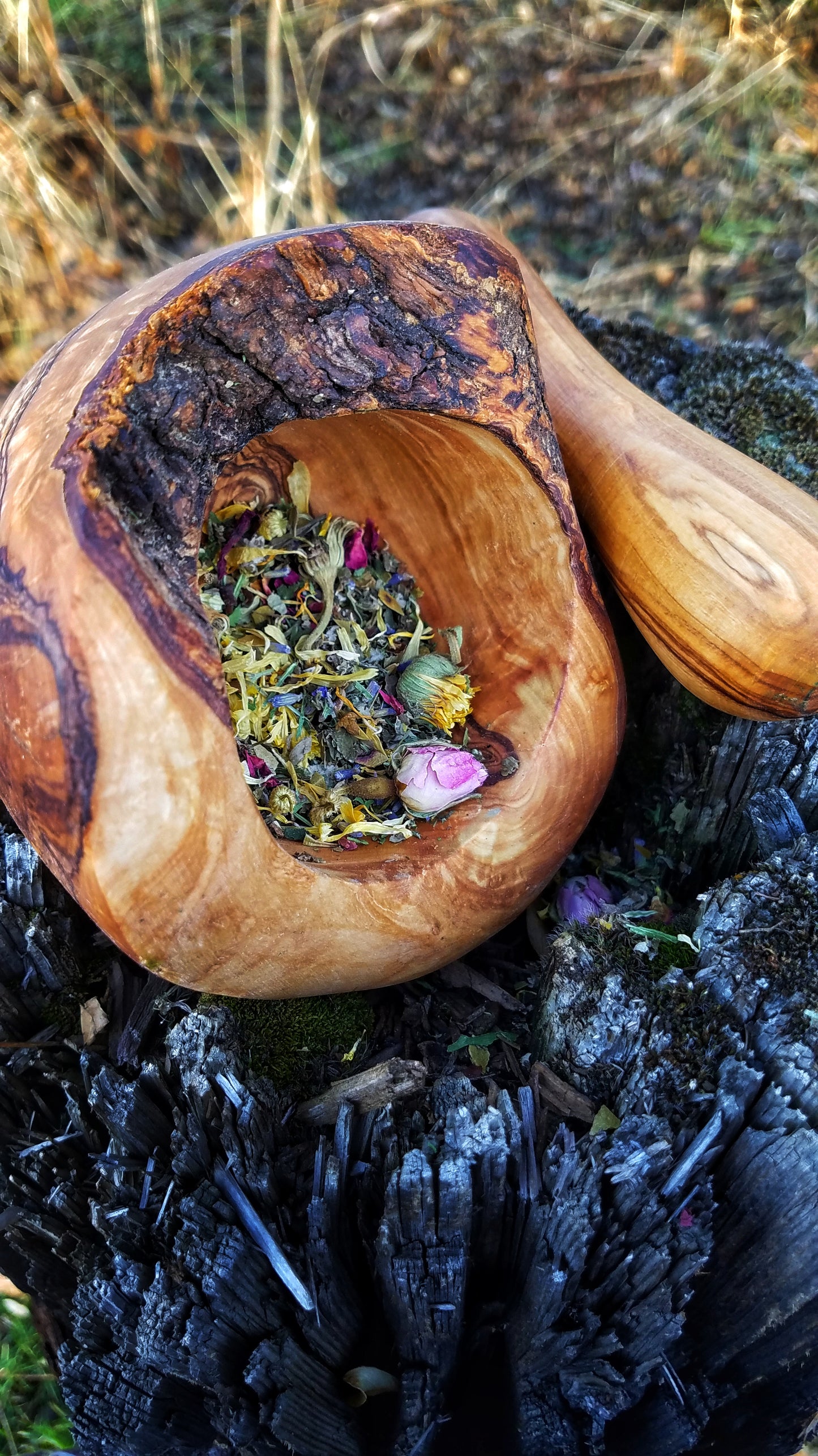 Postpartum Herbal Sitz Bath Organic Soothing Blend for Peri Support, Childbirth Recovery, & Natural Relief for New Moms Gift Box Set